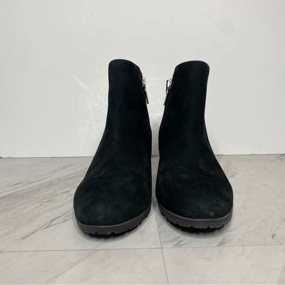 Blondo Valli Black Nubuck Waterproof Bootie 7 1/2 M - Picture 2 of 16